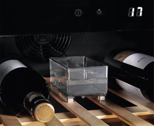 Cave de Vinho AEG AWS4052B5B | 82x59,5x56,5 cm | 52 Garrafas | G | Preto - Image 6