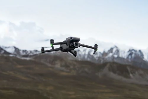 Drone DJI Mavic 3 Classic com RC - Image 6