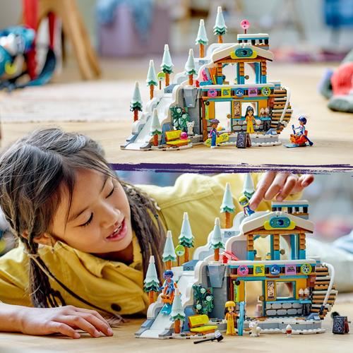LEGO Friends 41756 - Pista de Esqui de Férias e Café - Image 7