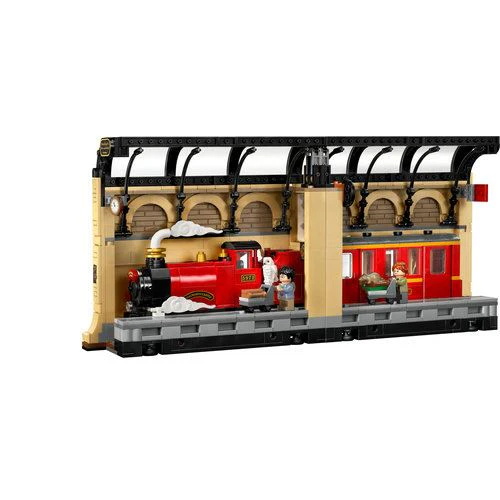 LEGO® Harry Potter™ 76450 - Book Nook: Expresso de Hogwarts™ - Image 2