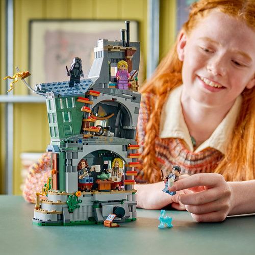 LEGO® Harry Potter™ 76467 - Casa da Luna Lovegood - Image 2