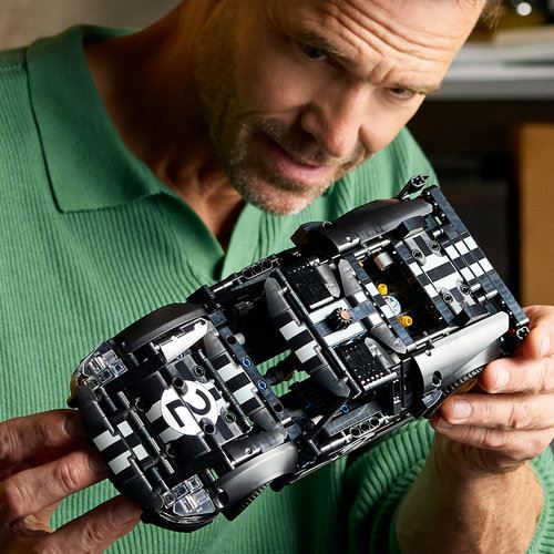 LEGO® Technic 42223 - Carro de Corrida 1966 Ford GT40 MKII - Image 2