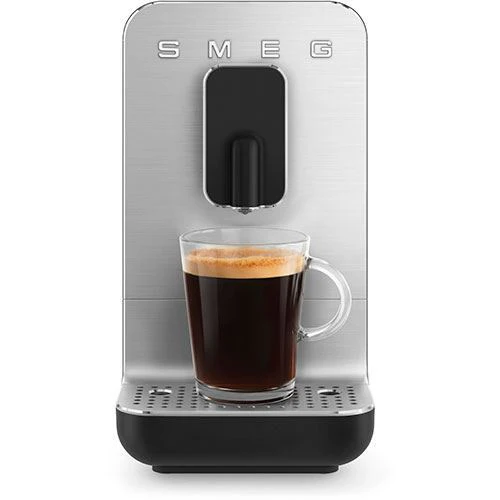 Máquina de Café Automática Smeg - Preto - Outlet - Grade A - Image 2