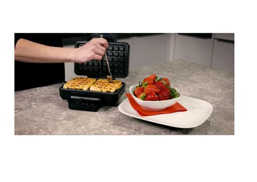 Máquina Waffles Koenic Kwa 3221 - Image 7