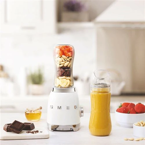 Mini Liquidificador Smeg Anni 50 PBF01WHEU - Branco - Image 4